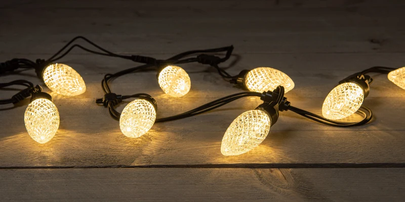 Kerstverlichting, authentieke verlichte dennenappels warm wit 10 meter (Nieuw)