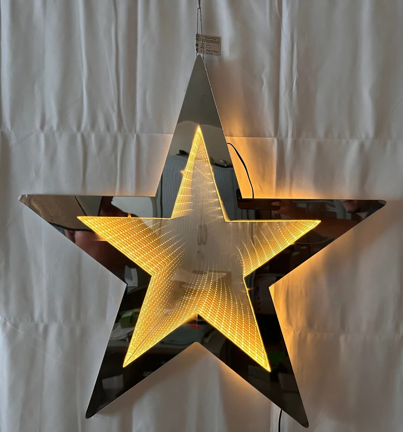 Verlichte Spiegel in de vorm van Ster