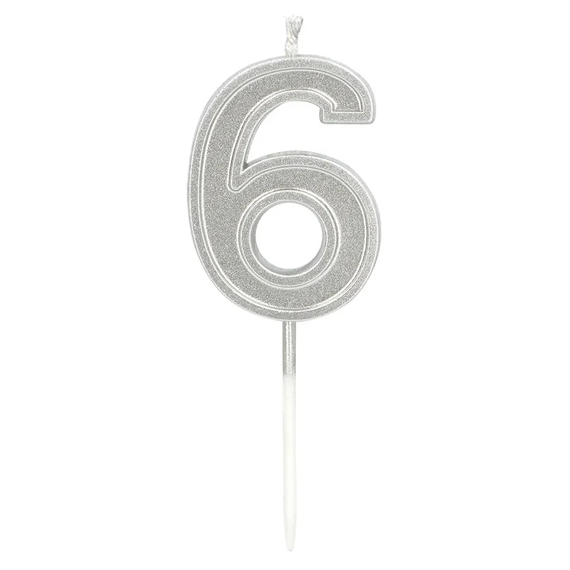 Kaarsje Elegant '6' zilver op prikker (3 x 4,2 x 0,7 cm)