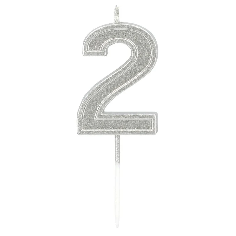 Kaarsje Elegant '2' zilver op prikker (3 x 4,2 x 0,7 cm)